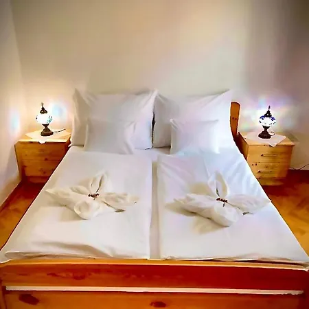 Green Apartman Apartment Eger